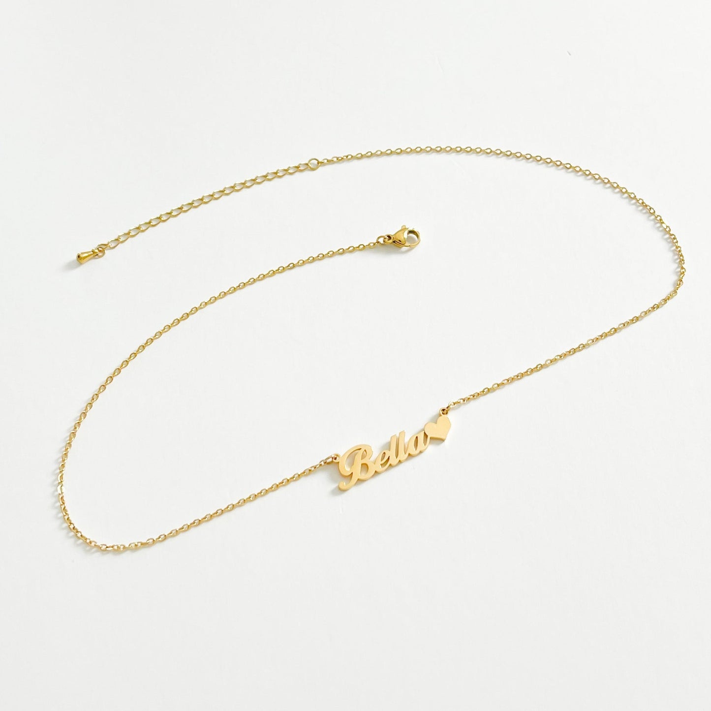 THE PERSONALISED CLASSIC HEART NAME NECKLACE